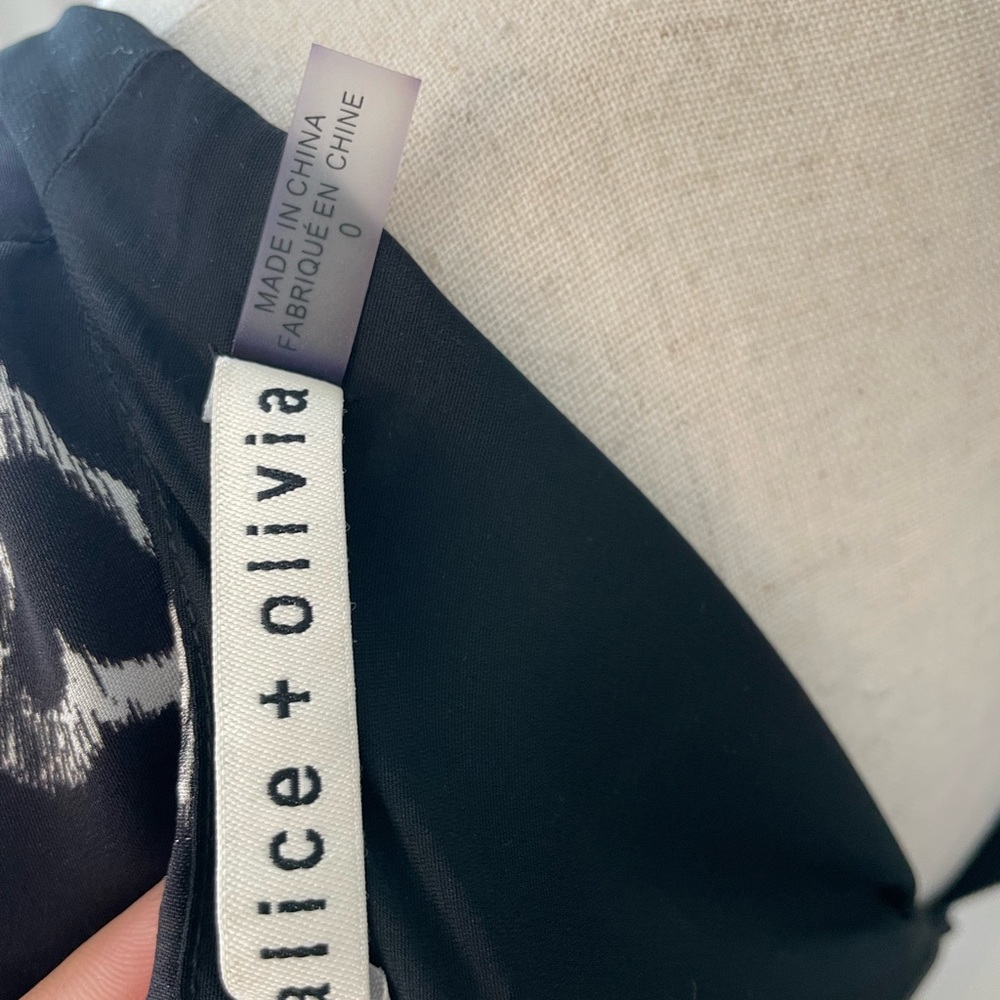 Alice + Olivia Elia Cutout Heart Mini Dress with Choker - Picture 9 of 16